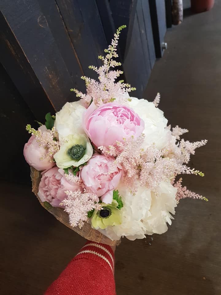 composition de bouquet de mariée rond avec vertige à langres