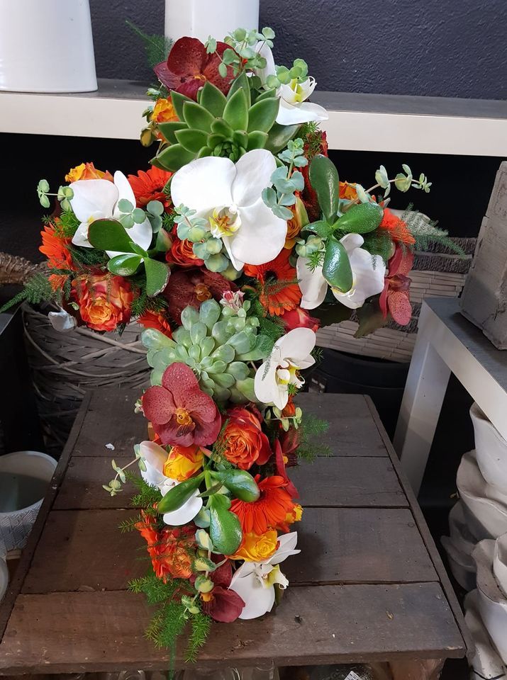 composition deuil vertige à langres coussin CROIX